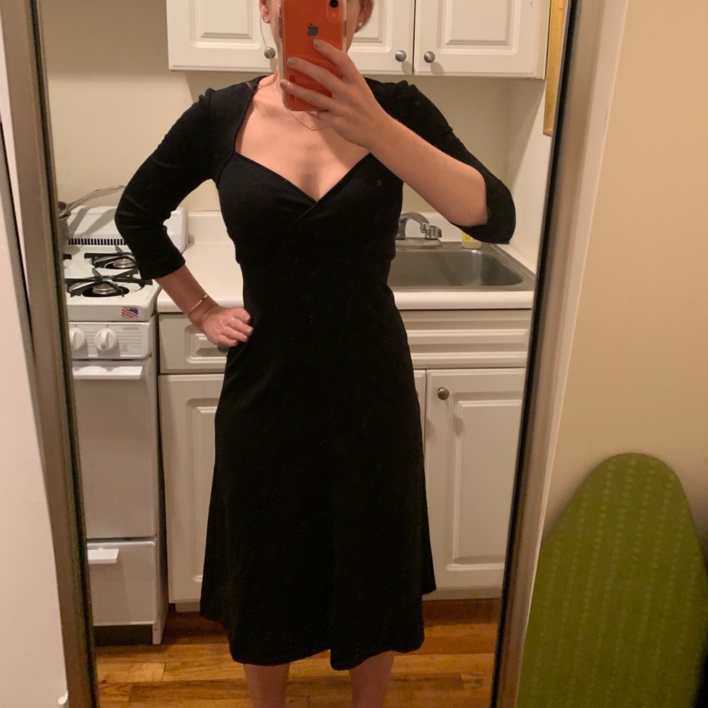 Diane Von Furstenburg V neck dress